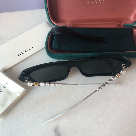 *New* GUCCI AUTHENTIC sunglasses - Picture 4 of 14